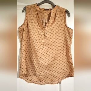 Sleevless polka dot tan blouse